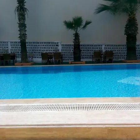Pak - Adult Only Κουσάντασι