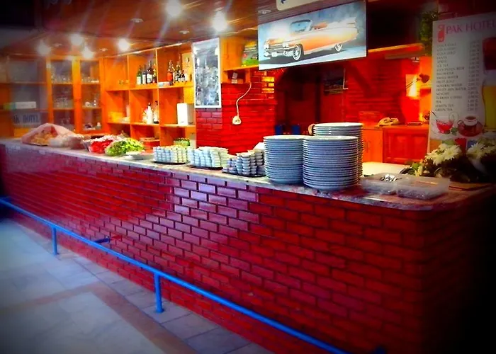 Hotell Pak - Adult Only