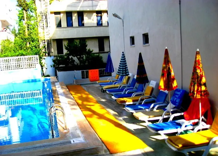 Hotell Pak - Adult Only 2*
