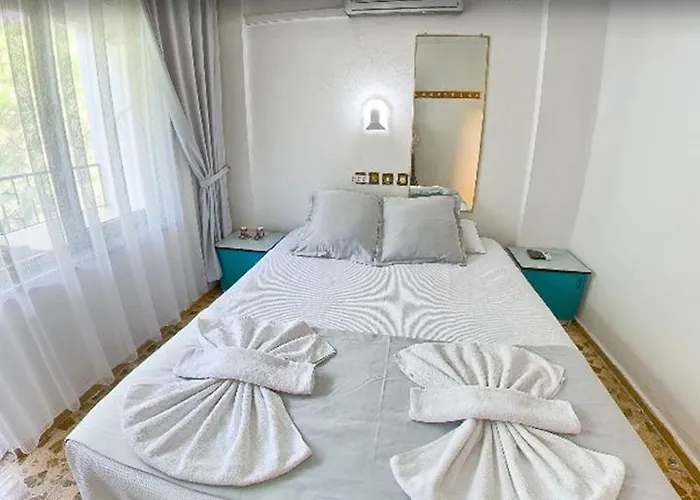 Hotell Pak - Adult Only 2*