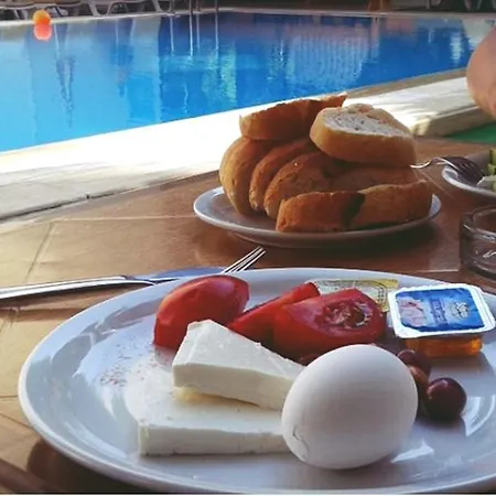 Pak - Adult Only Hotel 2*