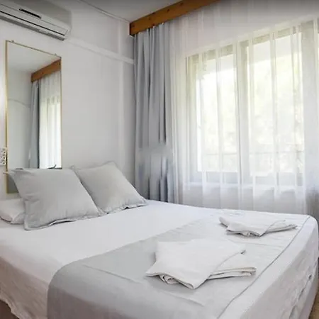 Pak - Adult Only Hotel 2*