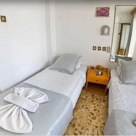 Hotel Pak - Adult Only