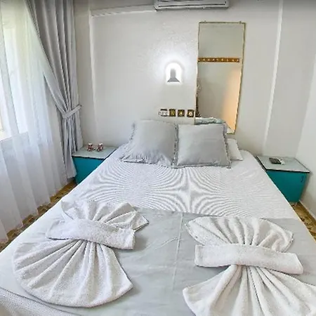 Hotell Pak - Adult Only 2*