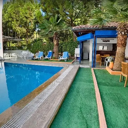 Hotell Pak - Adult Only 2*