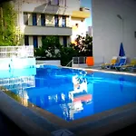 Pak - Adult Only Hotel